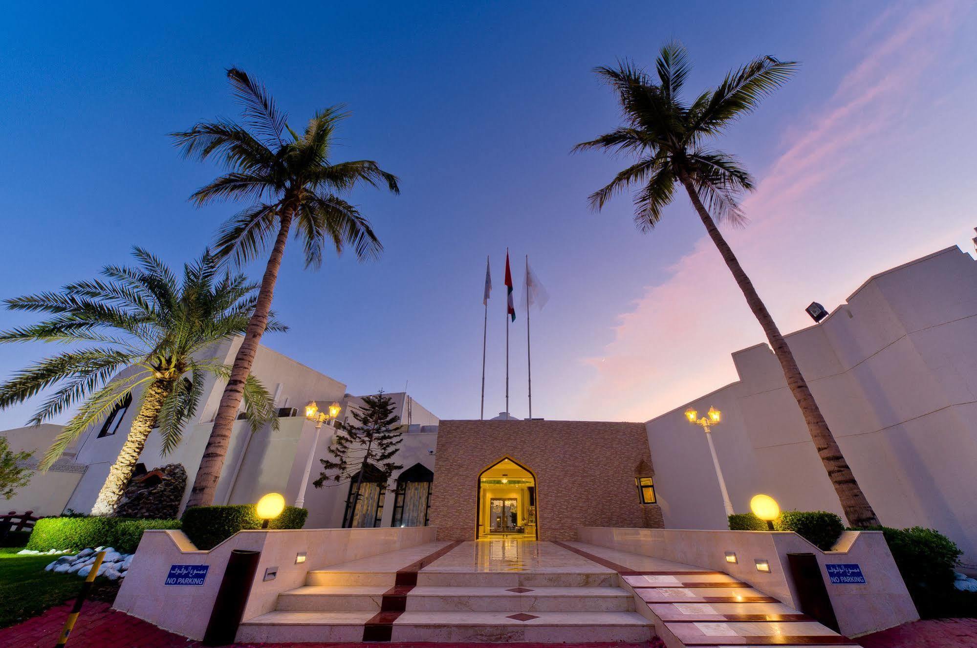 Al Wadi Hotel Сухар Екстер'єр фото