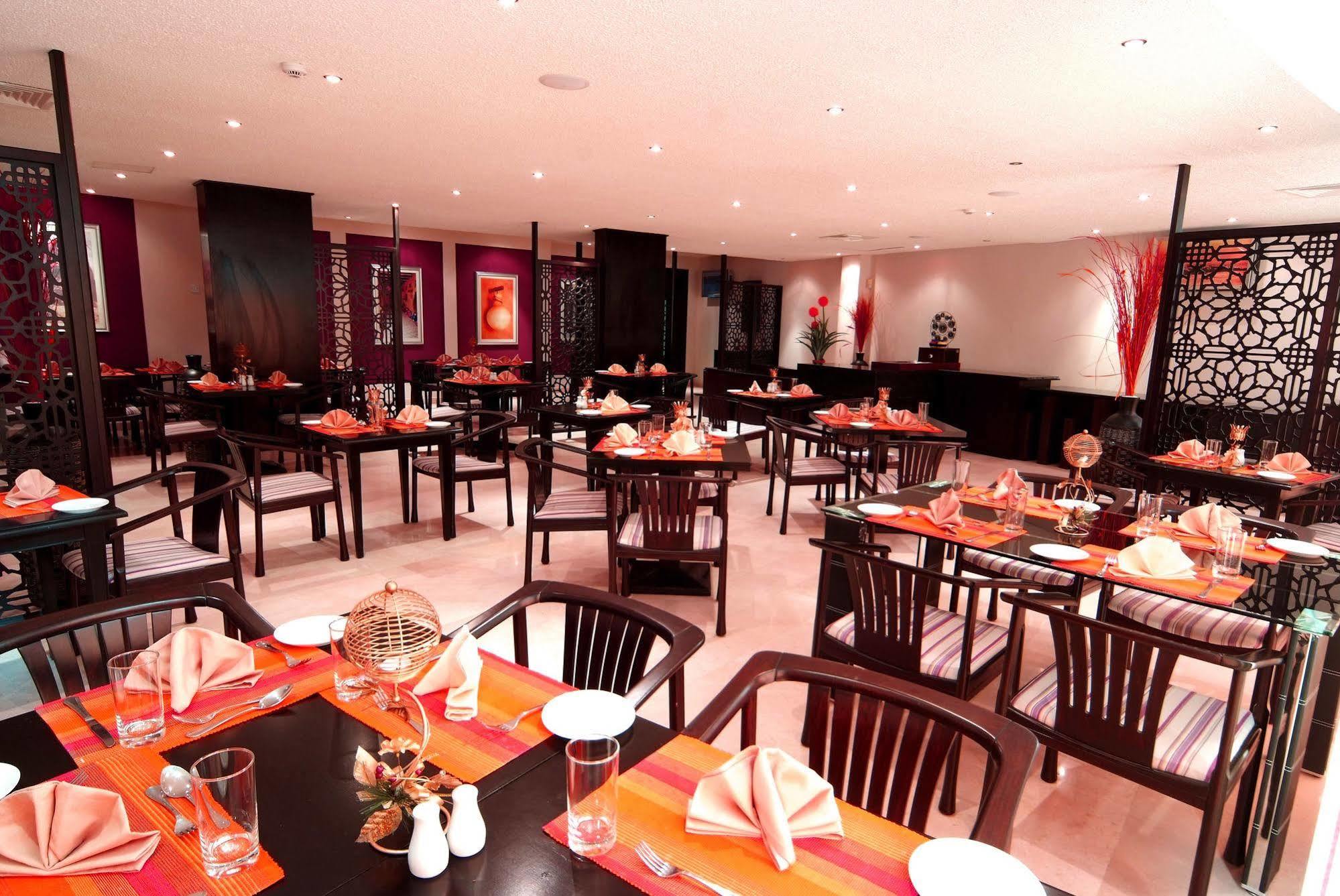 Al Wadi Hotel Сухар Екстер'єр фото
